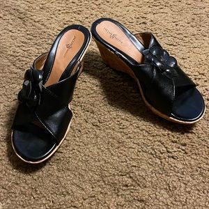 Jaclyn Smith slip on wedges size 7